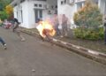 Aktivis PMII Terbakar Di Depan Kantor DPRD SBT